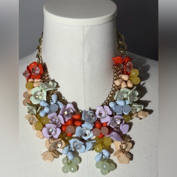 Jewelry - Chunky Pastel Crystal Gem Floral Statement Bib Necklace 16 Inch